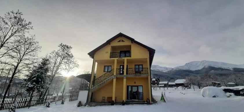 Casa Dana Hotel Borsa  Bagian luar foto